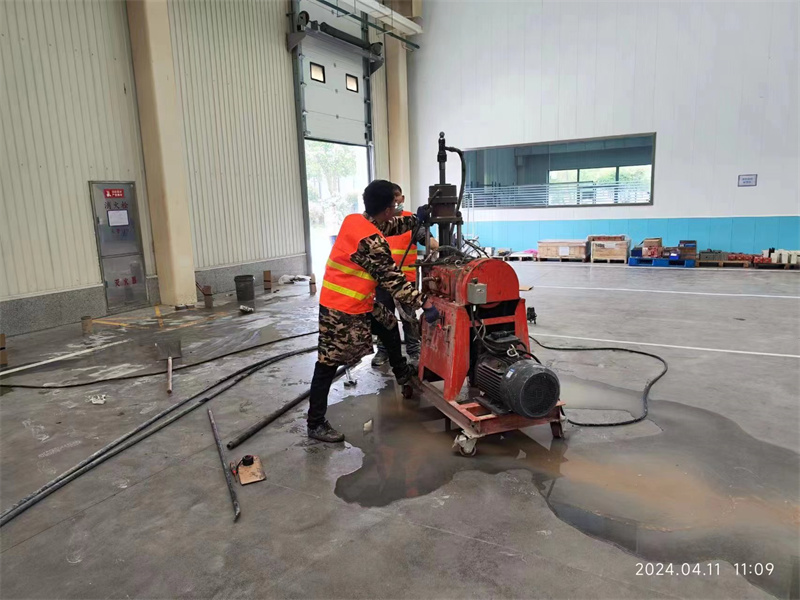 隆尧厂房地面下沉塌陷注浆加固施工